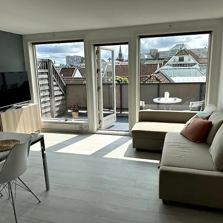 아파트 Ultra-central And Quiet, With Balcony 스타방에르